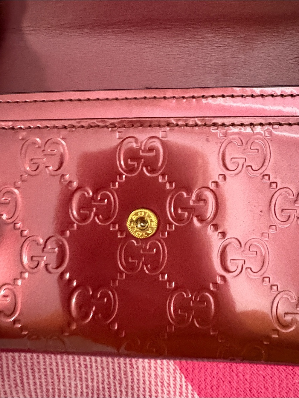 Gucci Burgundy Patent GG Heart Continental Wallet - Picture 15 of 15